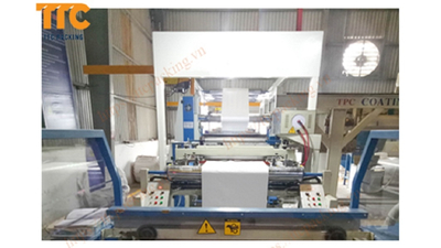 The technology of laminating film on woven PP bags.